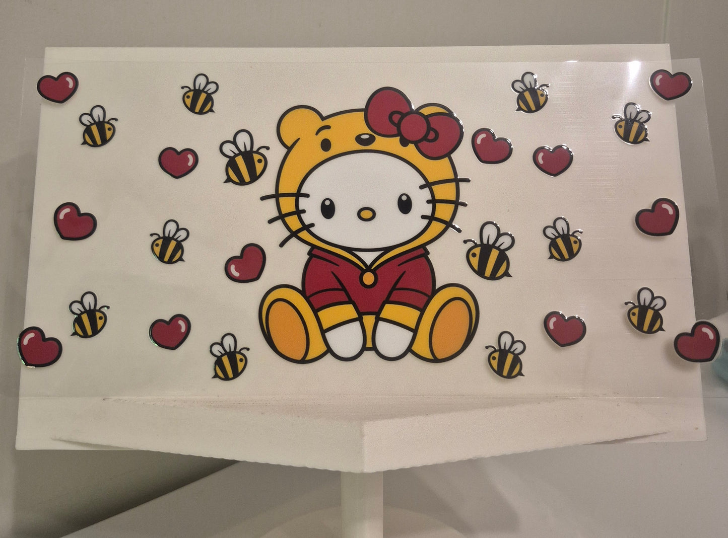 Hello kitty bees